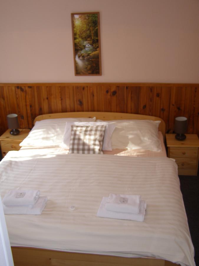 Hotel Garni Belveder Hrensko Exterior photo