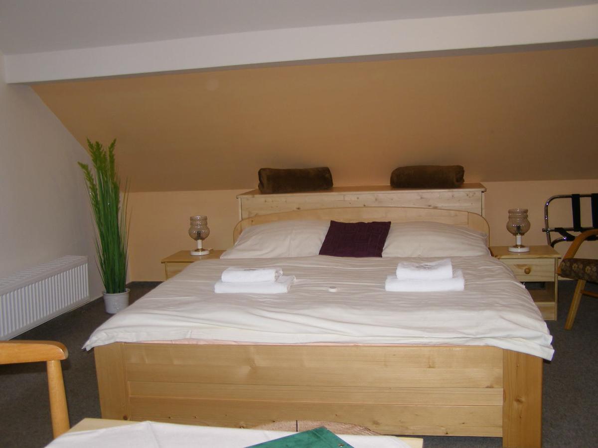 Hotel Garni Belveder Hrensko Exterior photo